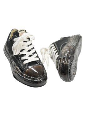 Maison Mihara Yasuhiro MMY Leather Original Sole Dip Low Cut Sneakers in Black